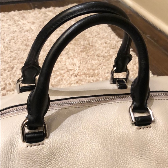 Michael Kors Purse - Picture 5 of 7